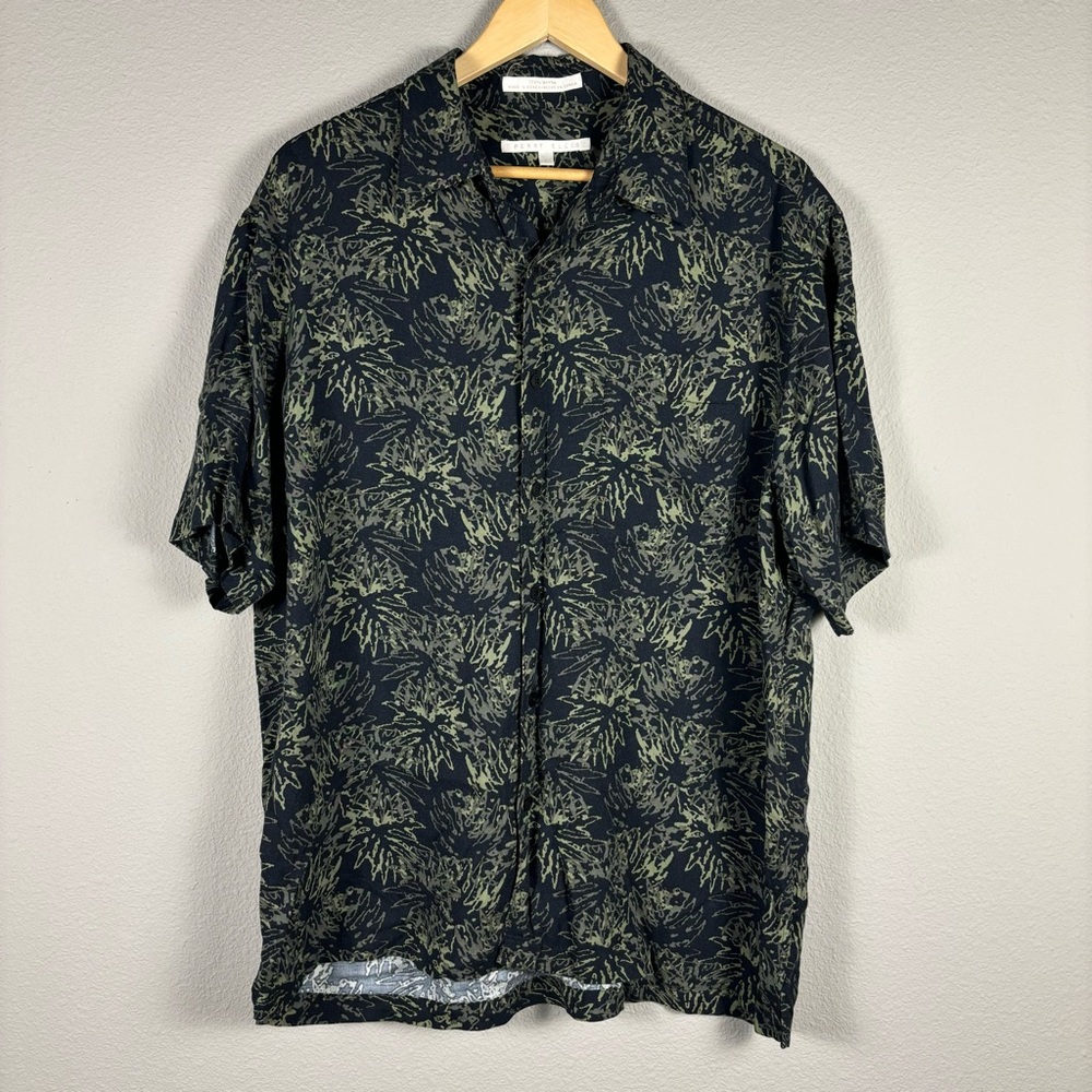 Perry Ellis Men’s Large 🌴 Green 🌴 Button down Shirt
